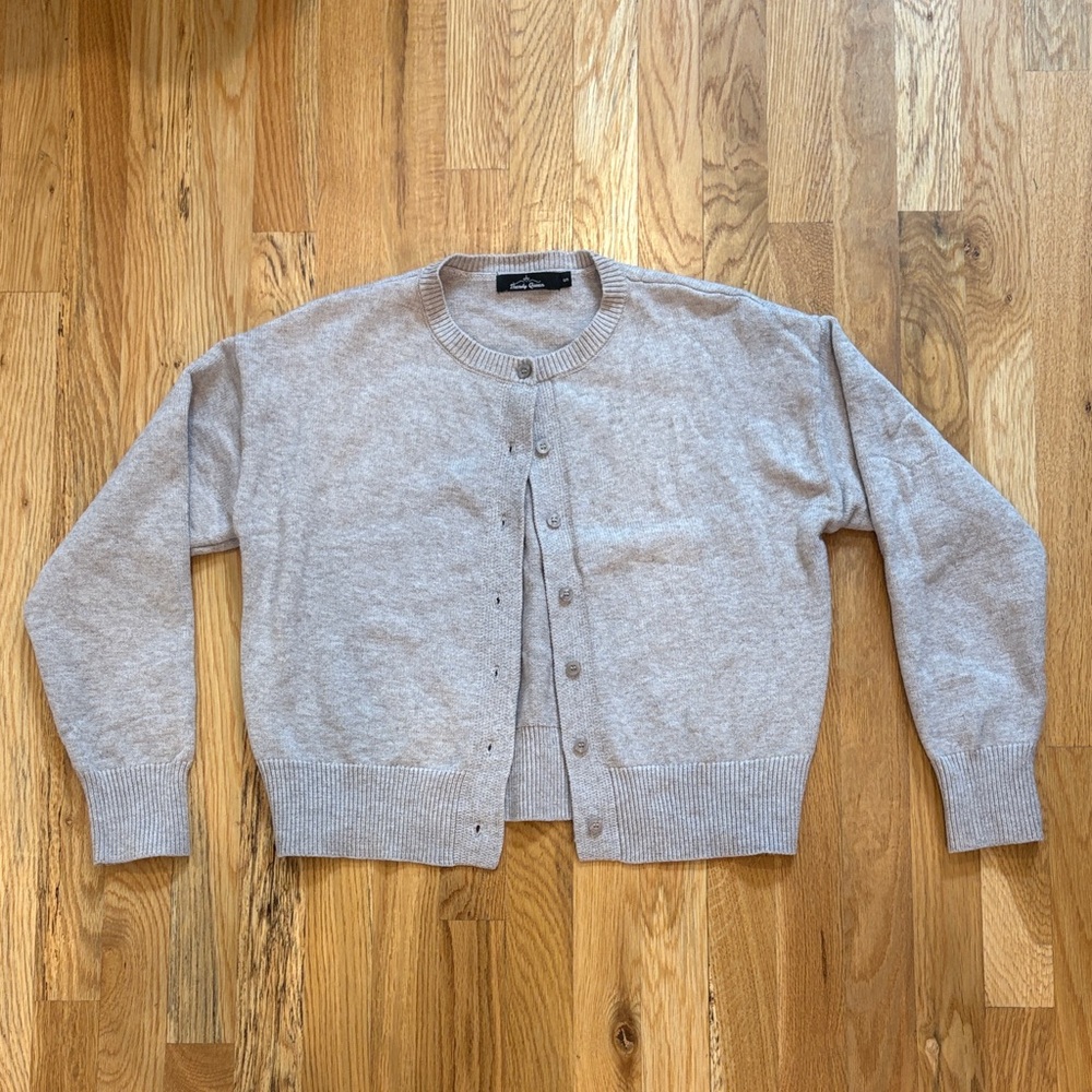 Elegant Light Gray Women's Cardigan